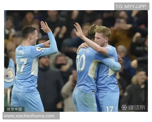 上海足球队以69分领跑冠军赛积分榜展现强劲实力